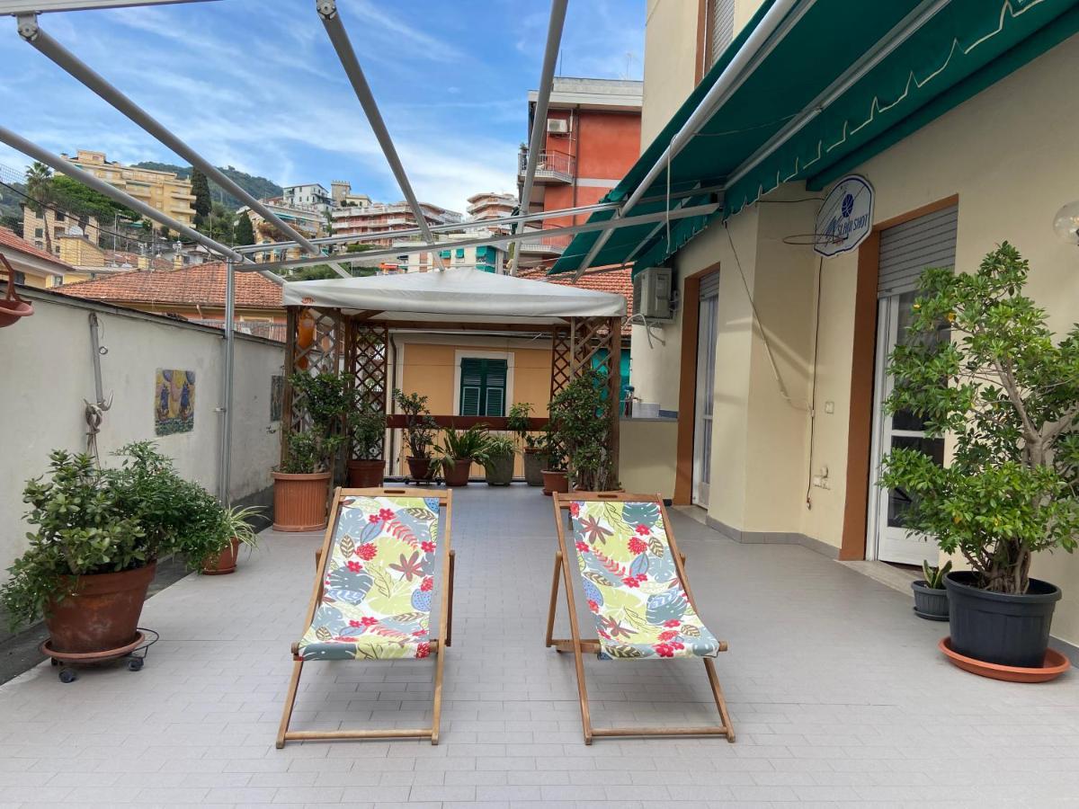 Sunny With Big Terrace Ferienhaus *